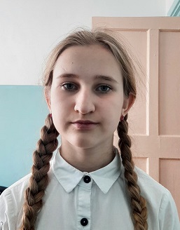 Азараева Полина, ученица 8 класса